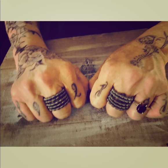 Steel Blue Wire 8 Ring Set. - Picture 1 of 2